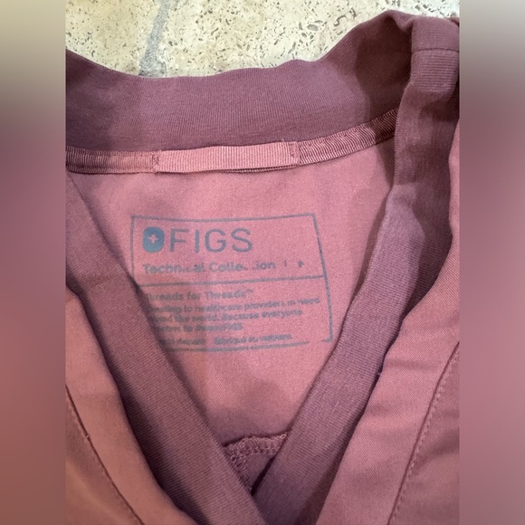 Figs Oran Limited Edition Mauve Scrub Top - Picture 4 of 7